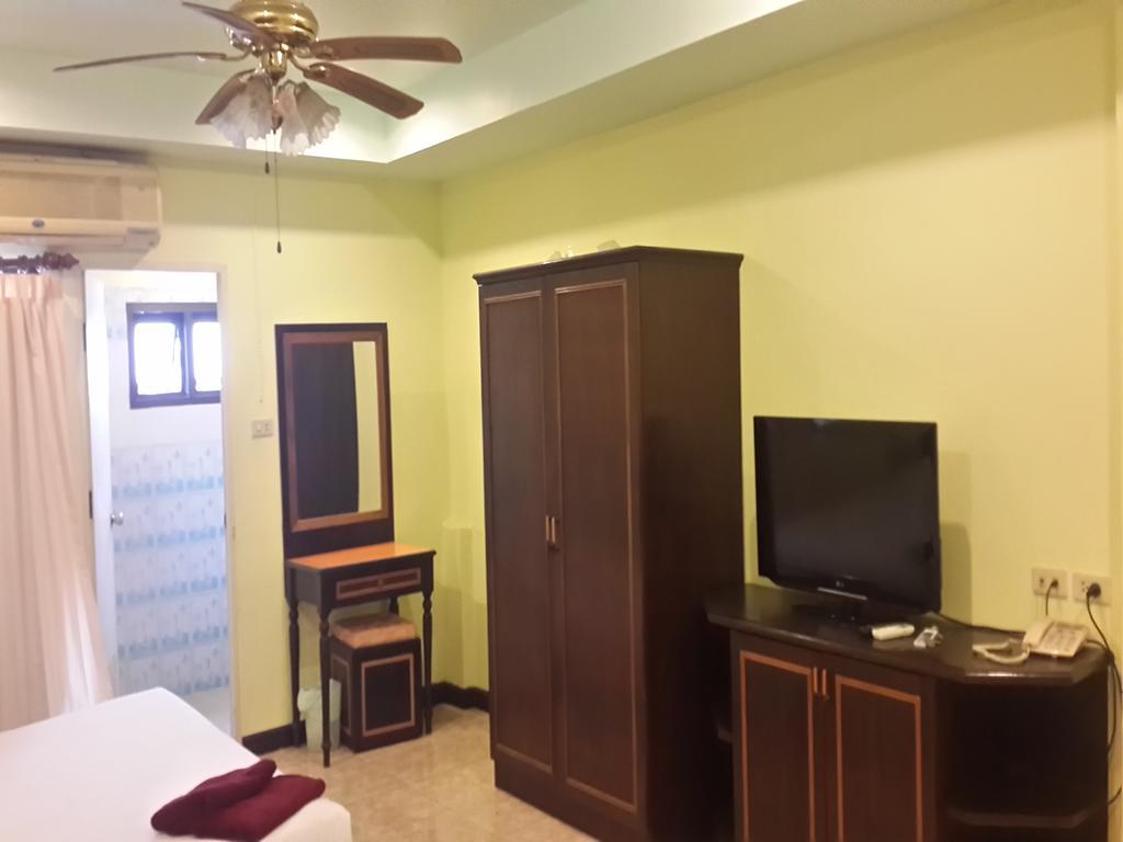 Parinya'S Apartment Pattaya Room photo