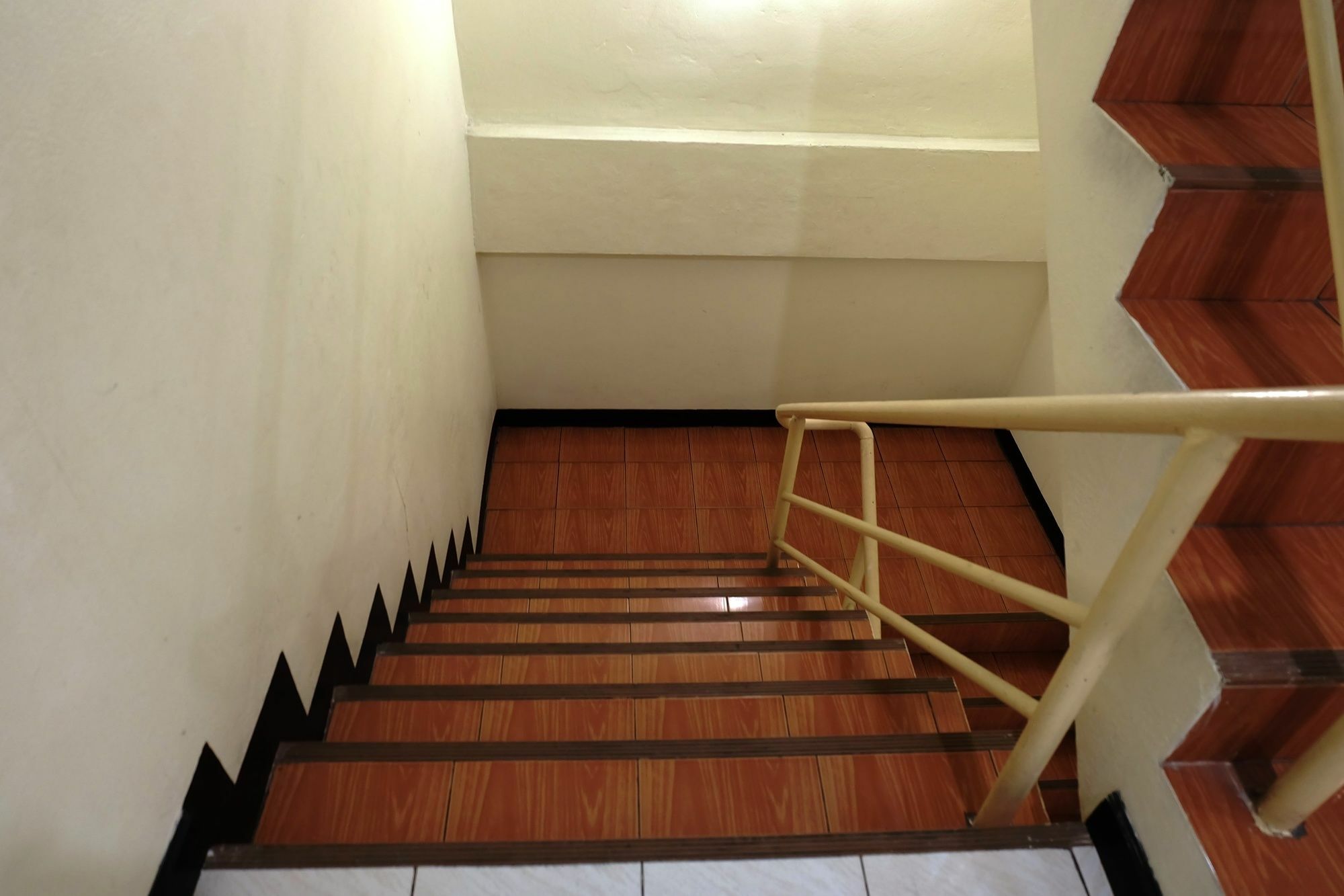 Parinya'S Apartment Pattaya Exterior photo
